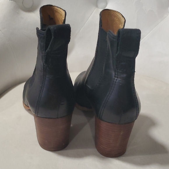 Flawed Madewell  Ankle Booties - Picture 3 of 14
